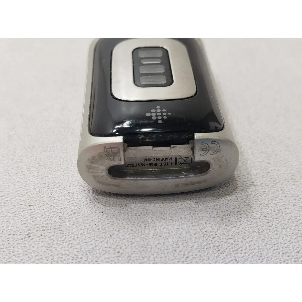 Fitbit Charge 5 Personal Activity Tracker For Parts Or Repair Will Not Turn On